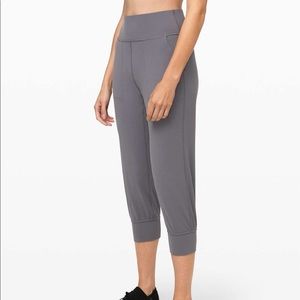 Lululemon Align Jogger Crop 23" - Size 6